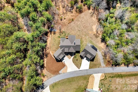 207 Lake Crest Drive Nebo NC 28761