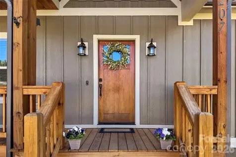207 Lake Crest Drive Nebo NC 28761