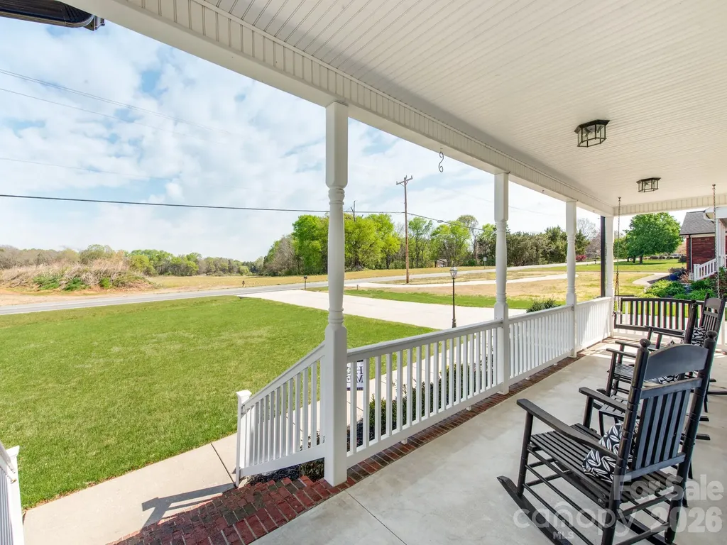 2261 Stallings Road Harrisburg NC 28075