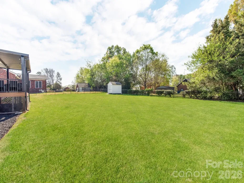 2261 Stallings Road Harrisburg NC 28075