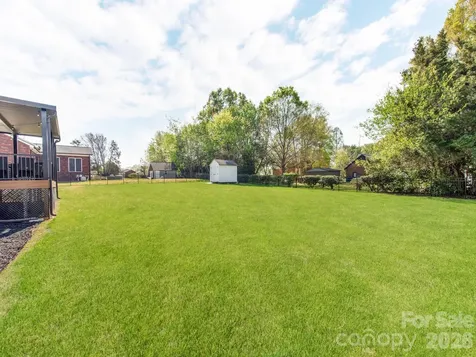 2261 Stallings Road Harrisburg NC 28075