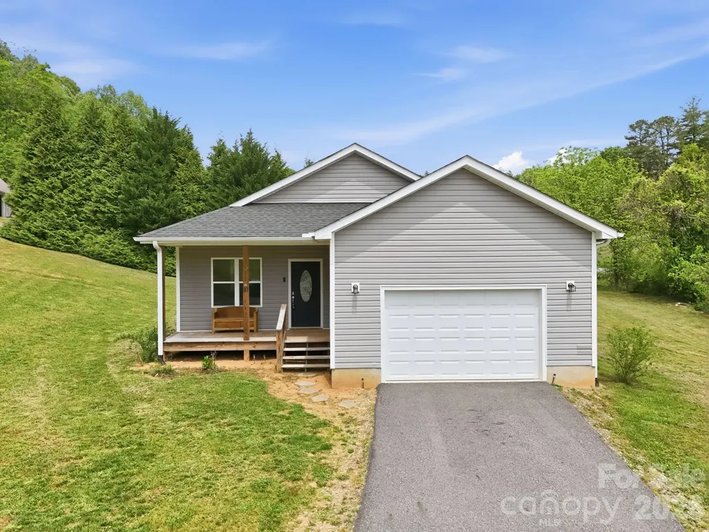 10 Scarlett Ridge Drive Marshall NC 28753