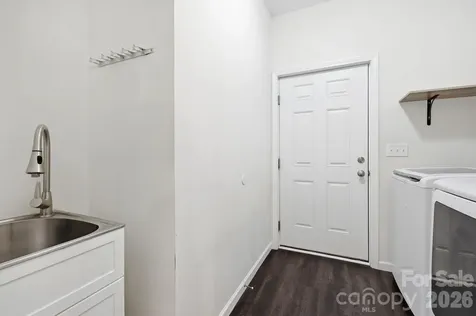 10 Scarlett Ridge Drive Marshall NC 28753