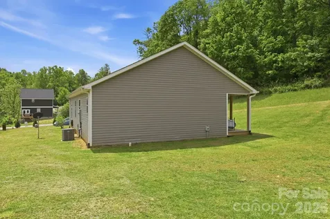 10 Scarlett Ridge Drive Marshall NC 28753