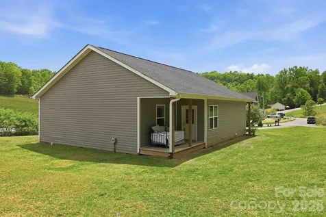 10 Scarlett Ridge Drive Marshall NC 28753