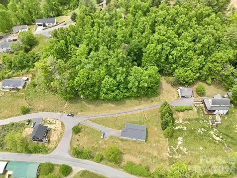 10 Scarlett Ridge Drive Marshall NC 28753