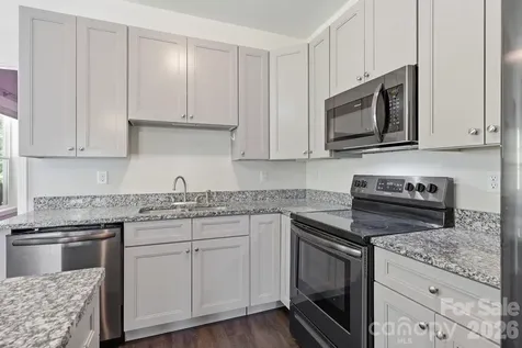 10 Scarlett Ridge Drive Marshall NC 28753