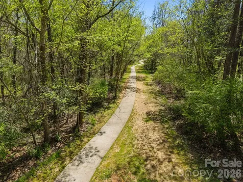 1982 Smokey Quartz Road Davidson NC 28036