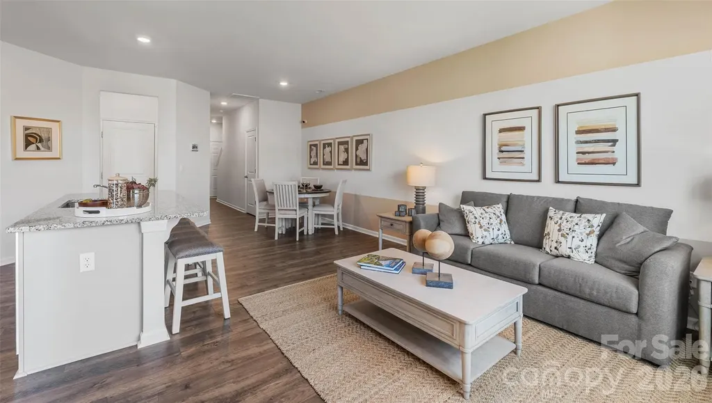 19 Caroline Valley Lane Hendersonville NC 28792