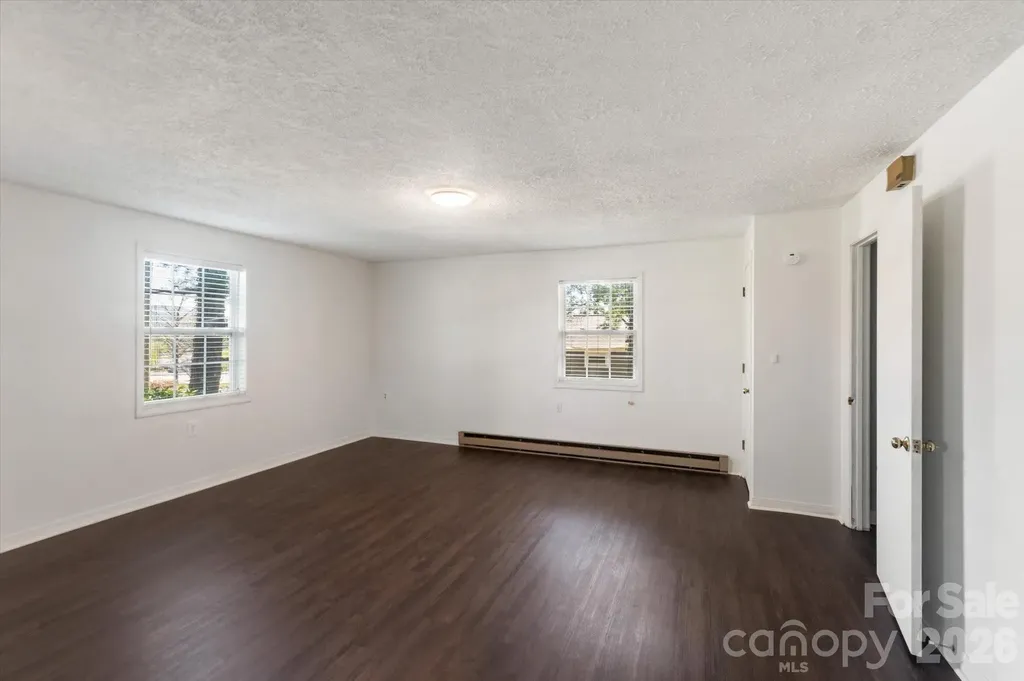 25 Montview Circle Brevard NC 28712