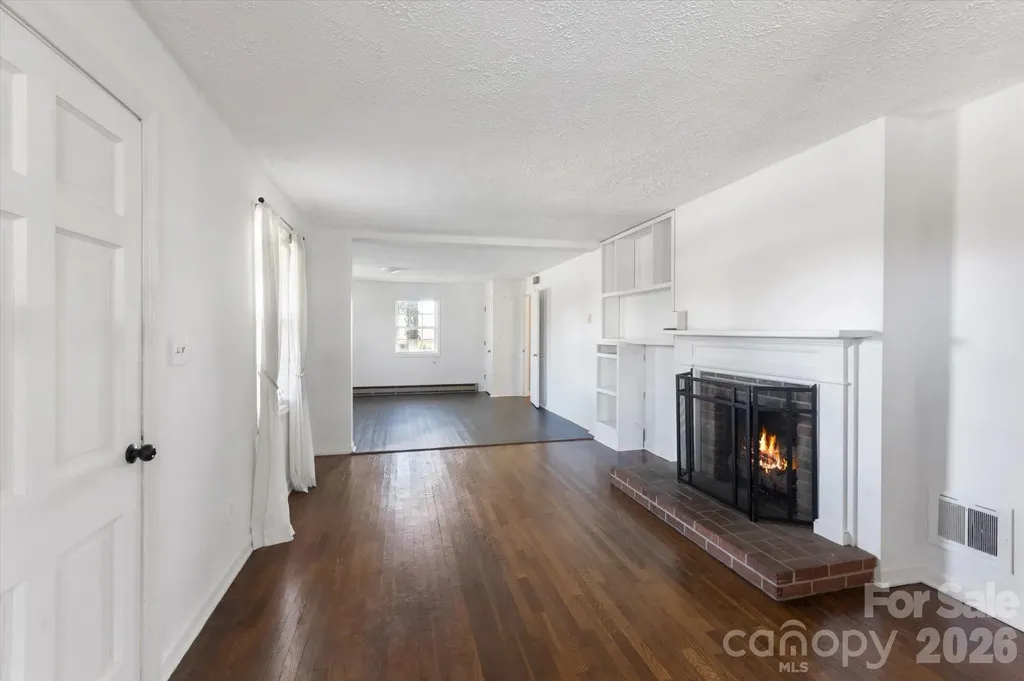 25 Montview Circle Brevard NC 28712