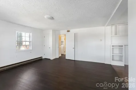 25 Montview Circle Brevard NC 28712