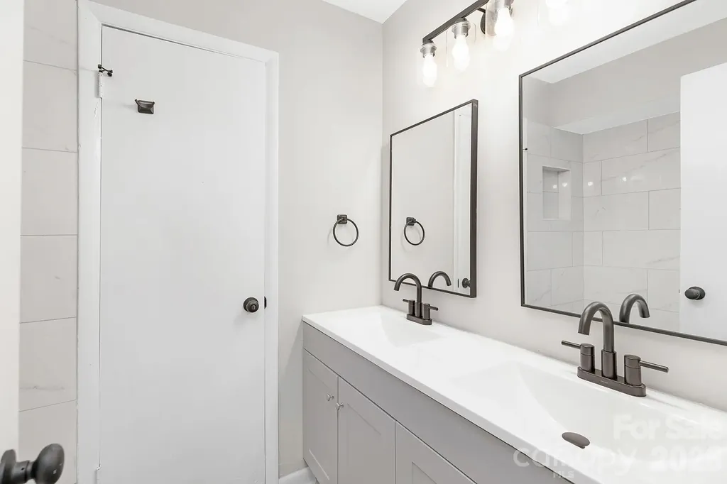 4601 Coronado Drive Charlotte NC 28212