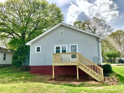 358 Woodlawn Avenue Cramerton NC 28032