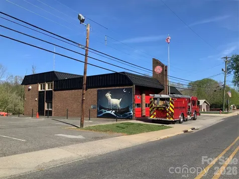 358 Woodlawn Avenue Cramerton NC 28032