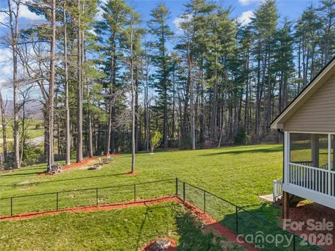 27 Pounding Mill Road Hendersonville NC 28792