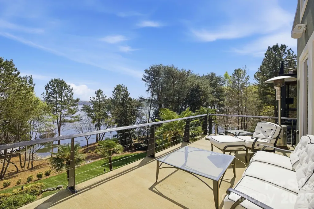 158 Printers Lane New London NC 28127
