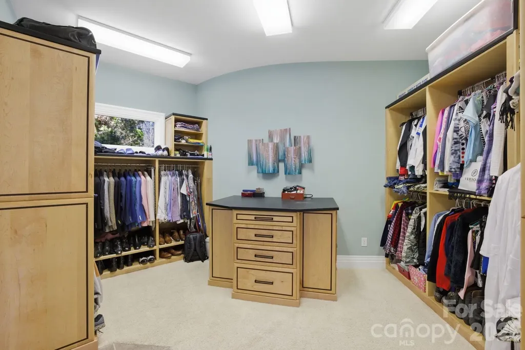158 Printers Lane New London NC 28127