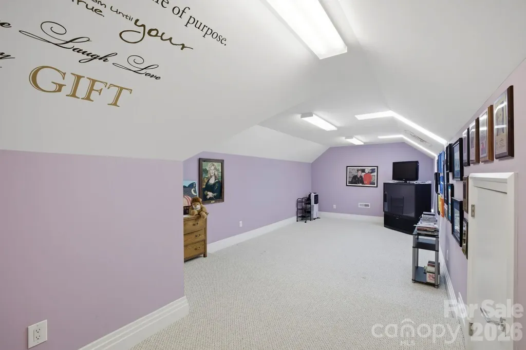 158 Printers Lane New London NC 28127