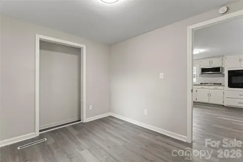 2909 Glendale Avenue Kannapolis NC 28081
