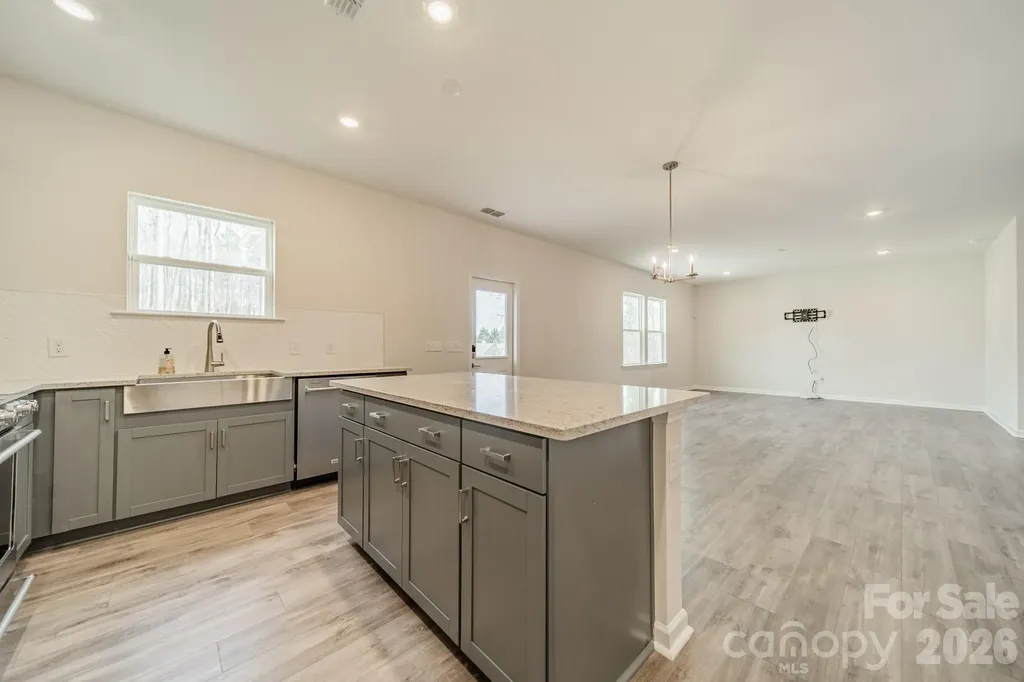 6012 Chumbley Point Road Charlotte NC 28215