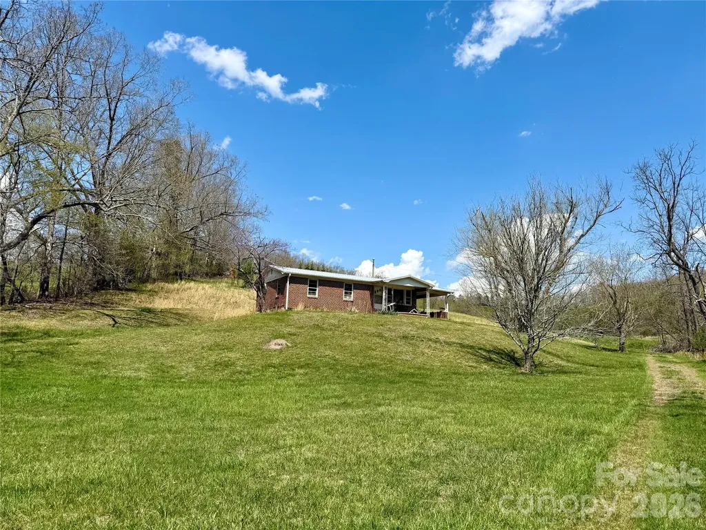 637 Fletcher Martin Road Alexander NC 28701