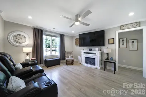 6724 Wylie Circle Kershaw SC 29067