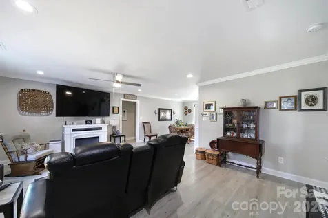 6724 Wylie Circle Kershaw SC 29067
