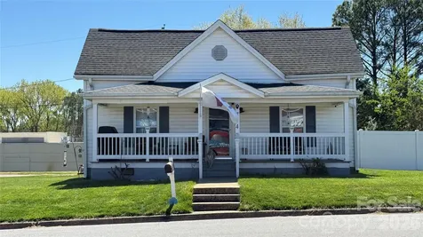 714 Brook Street Belmont NC 28012