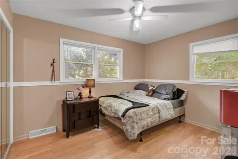 7065 Fieldcrest Lane Denver NC 28037