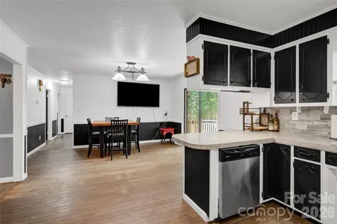 7065 Fieldcrest Lane Denver NC 28037