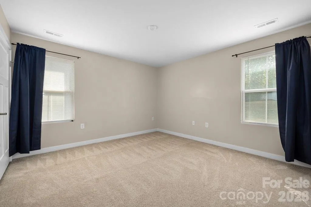 9747 Wardley Drive Charlotte NC 28215
