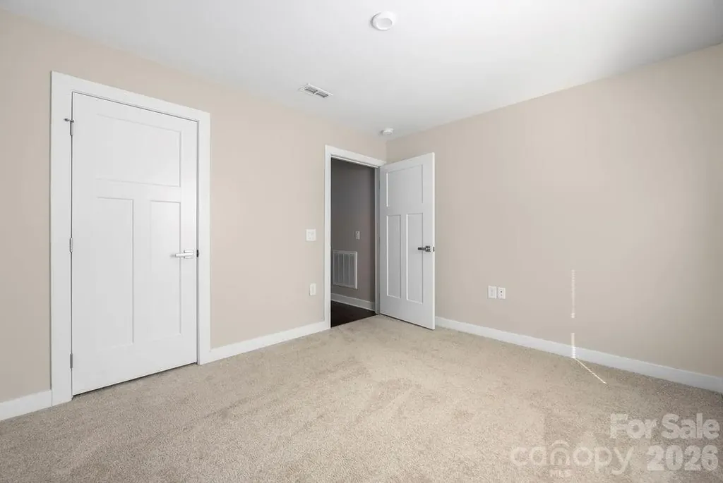 9747 Wardley Drive Charlotte NC 28215