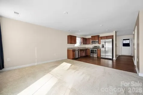 9747 Wardley Drive Charlotte NC 28215