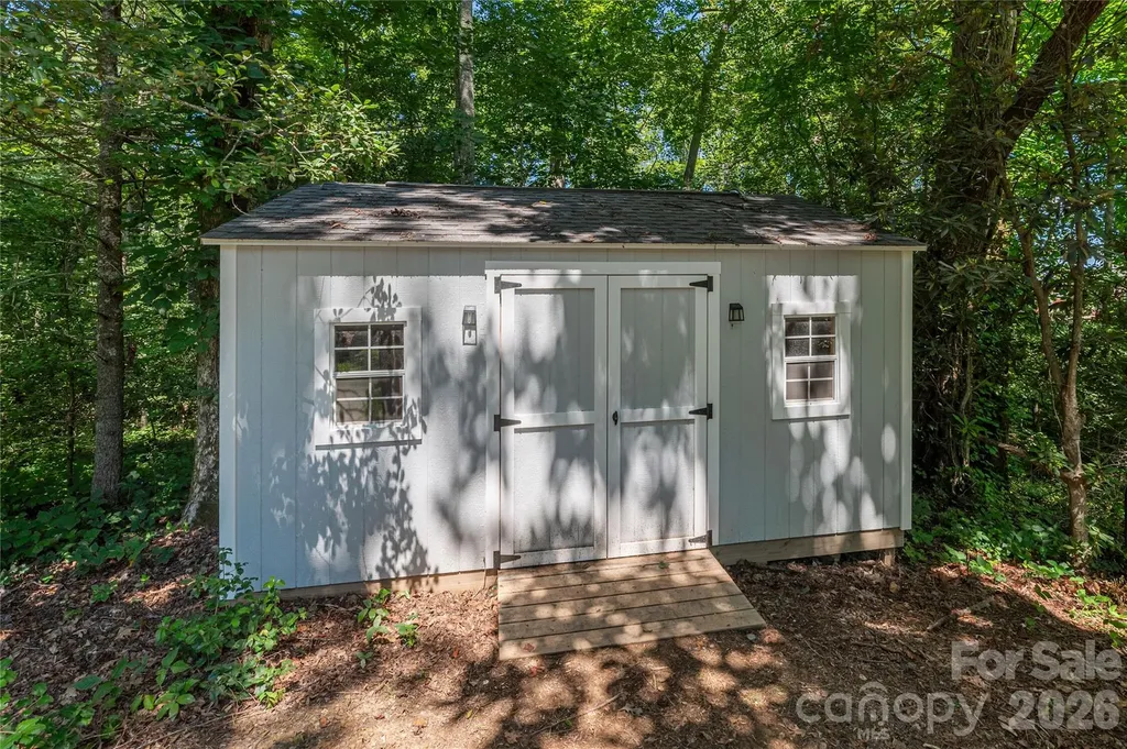 348 Olivet Lane Fletcher NC 28732