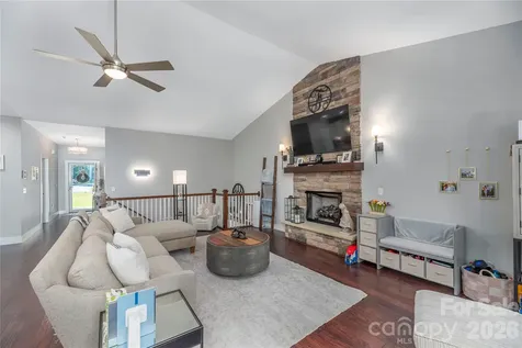 348 Olivet Lane Fletcher NC 28732
