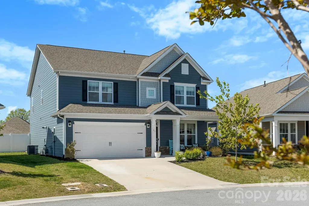 23 Thornberry Road Hendersonville NC 28792