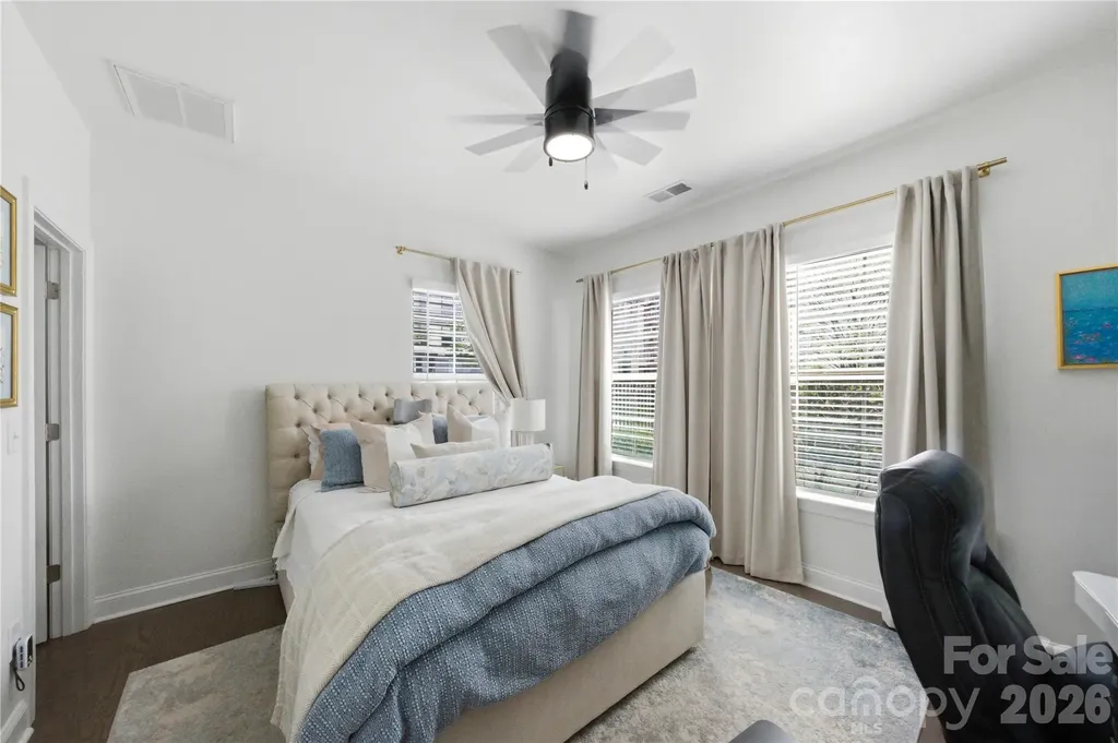 1105 Towns Hill Way Charlotte NC 28209