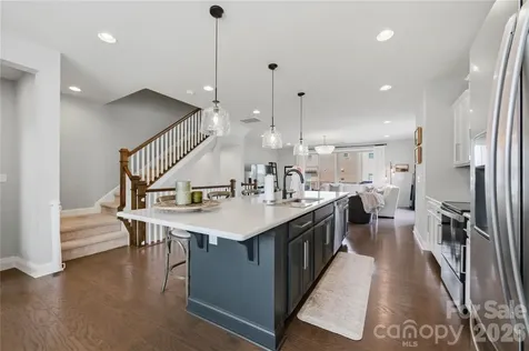 1105 Towns Hill Way Charlotte NC 28209