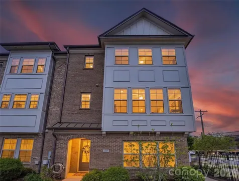 1105 Towns Hill Way Charlotte NC 28209
