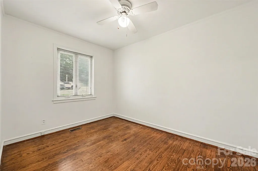 1811 Lynnwood Drive Charlotte NC 28209