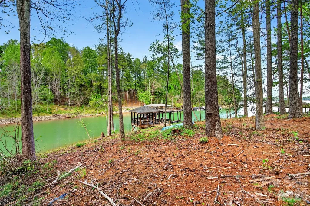2361 Lake Forest Cove Nebo NC 28761
