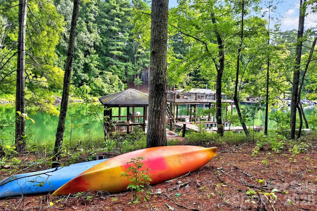2361 Lake Forest Cove Nebo NC 28761