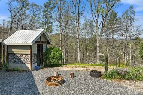 310 Burr Ridge Marshall NC 28753