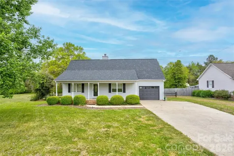 2705 Plantation Way Albemarle NC 28001