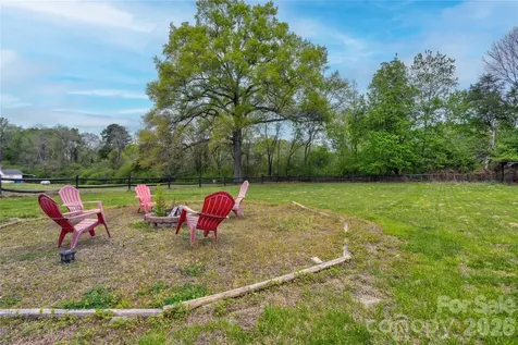 2705 Plantation Way Albemarle NC 28001