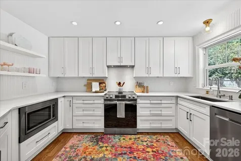 1929 Marguerite Avenue Charlotte NC 28205