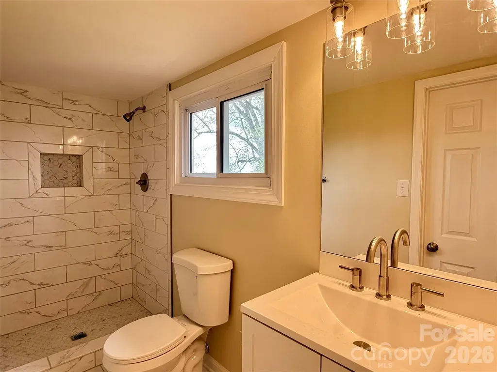 6257 W Nc 10 Highway Hickory NC 28602