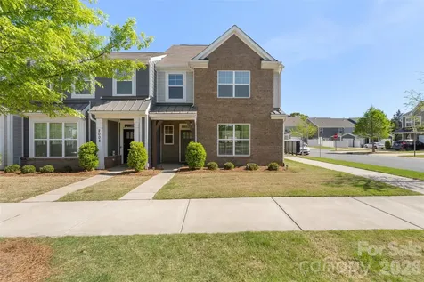 2004 Blewett Drive Charlotte NC 28269