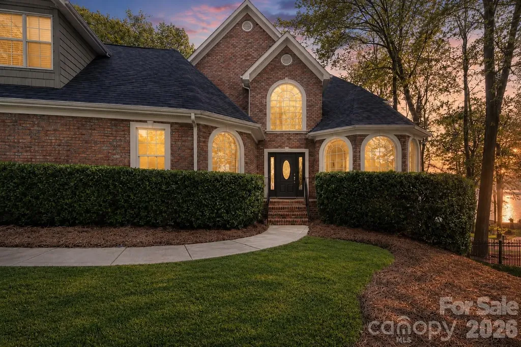 119 Shelter Cove Lane Mooresville NC 28117